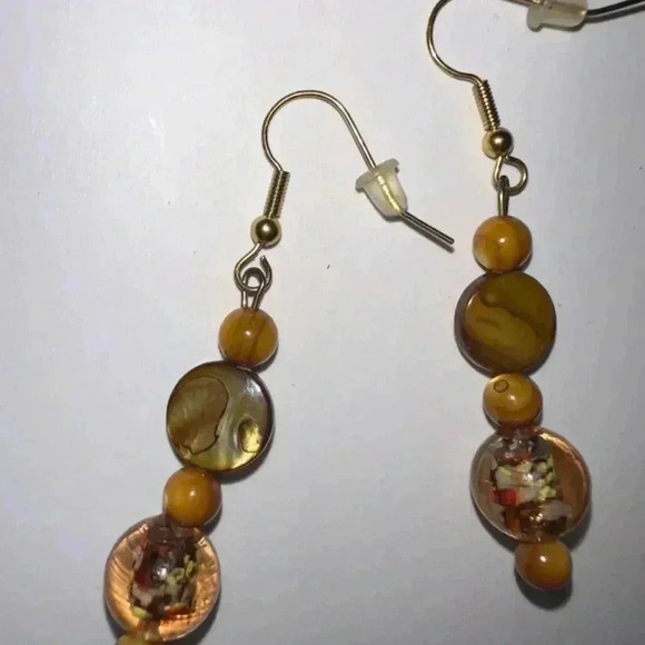 (Set) Elegant Amber Bead Necklace and matching earrings - Picture 13 of 13